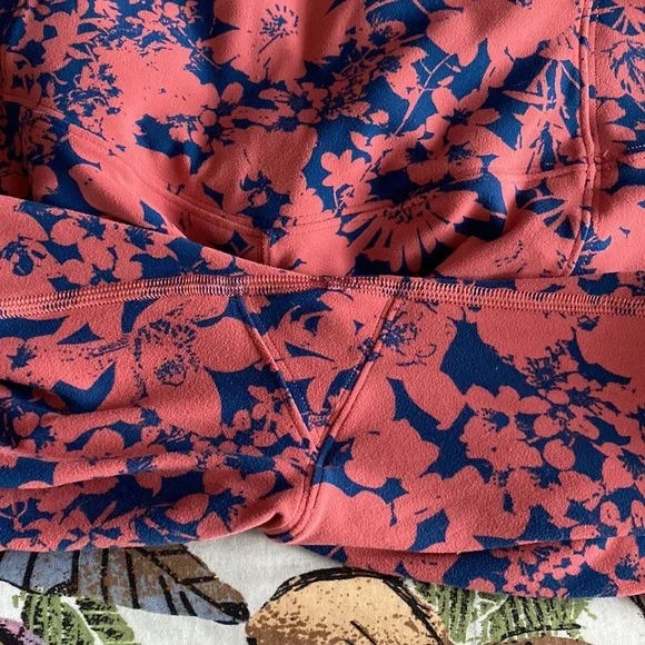 Lululemon All You Do Crop - Picture 10 of 11